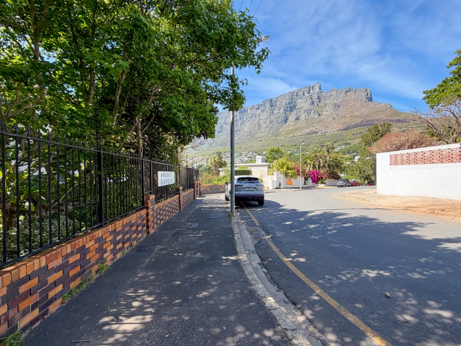 3 Bedroom Property for Sale in Gardens Western Cape
